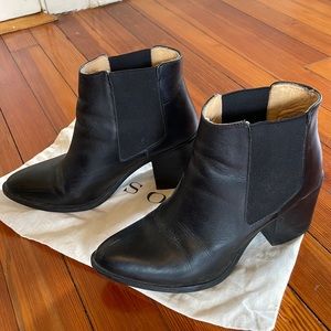 Nisolo High Heel Chelsea Commuter Boot